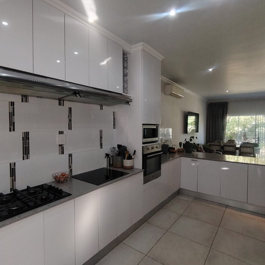 3 Bedroom Property for Sale in Baysville Eastern Cape